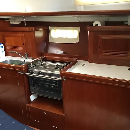 Hotel na wodzie Boat