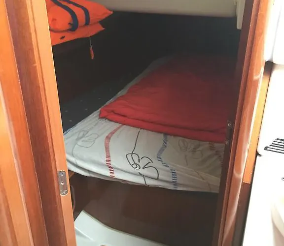 Hotel na wodzie Boat Puerto Calero